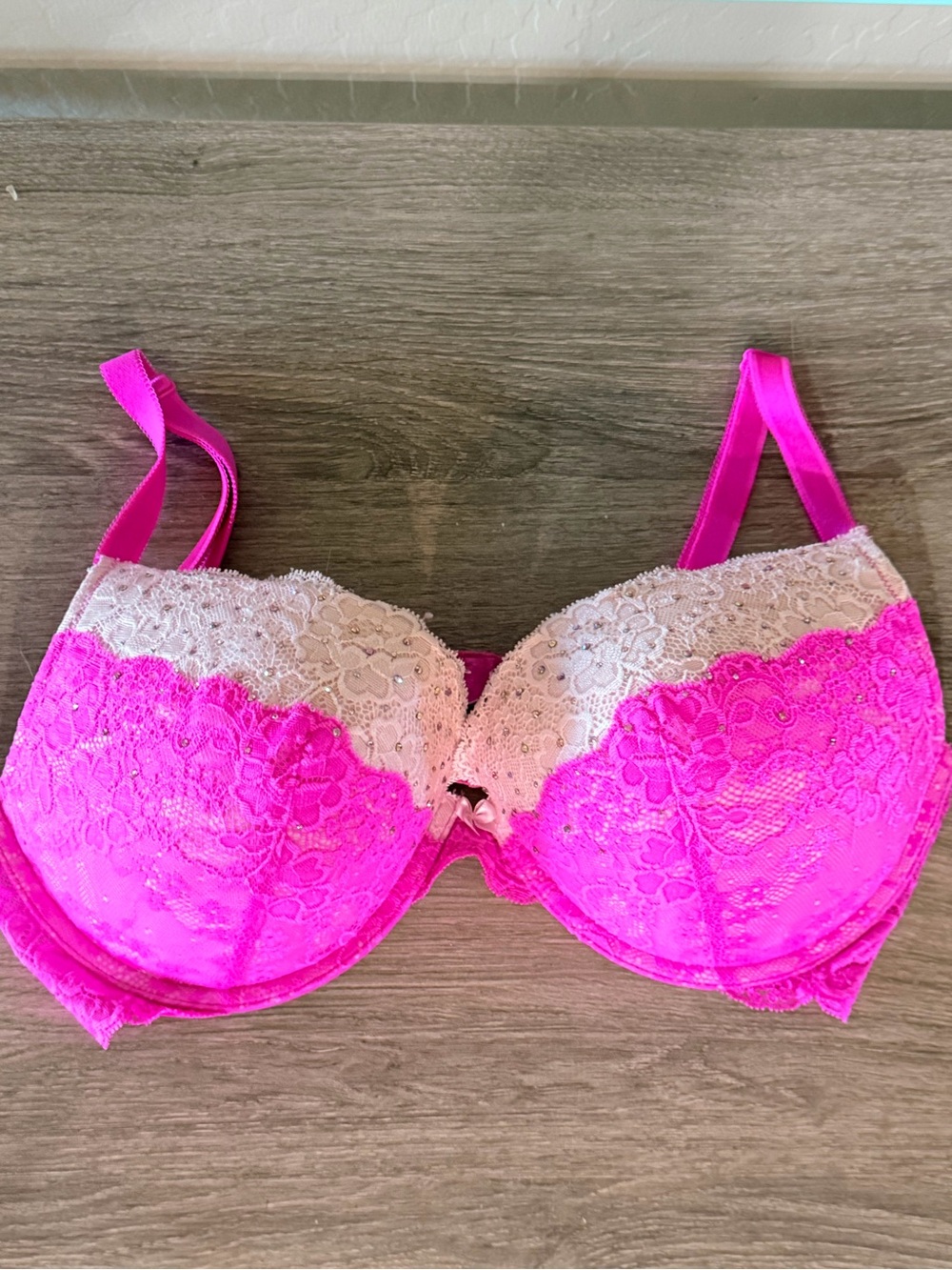 Victoria's Secret Pink and Cream Lace Push-Up Bra